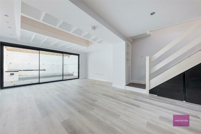 4 Bedroom End Of Terrace House To Rent In Elder Walk, Popham Street, London, N1