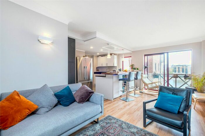 2 Bedroom Flat To Rent In Watermans Quay, Fulham, SW6