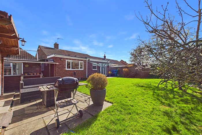 3 Bedroom Detached Bungalow For Sale In Laburnum Close, Balderton, Newark, NG24