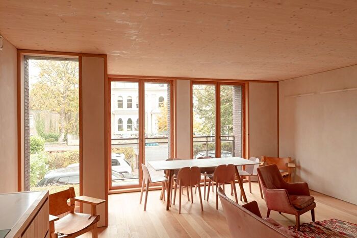 2 Bedroom Flat For Sale In Villa Fontaine, Sydenham Hill, London, SE26