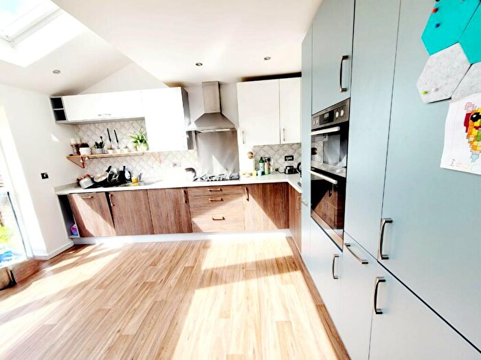 4 Bedroom House To Rent In Harrison Street, Salford, M7