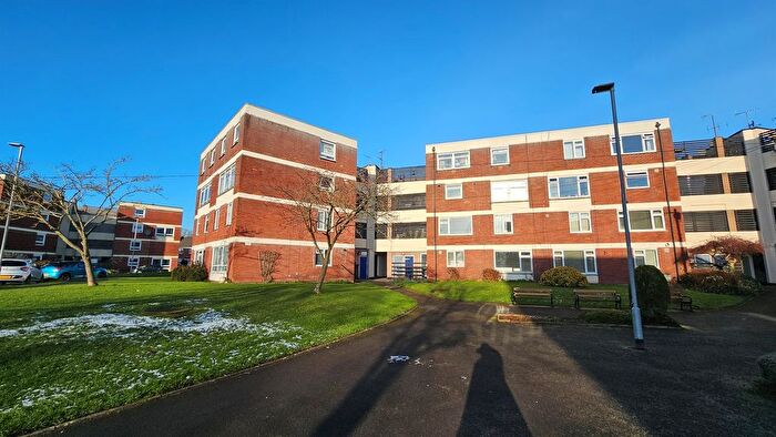 3 Bedroom Bungalow For Sale In Elworthy Close, Stafford, ST16