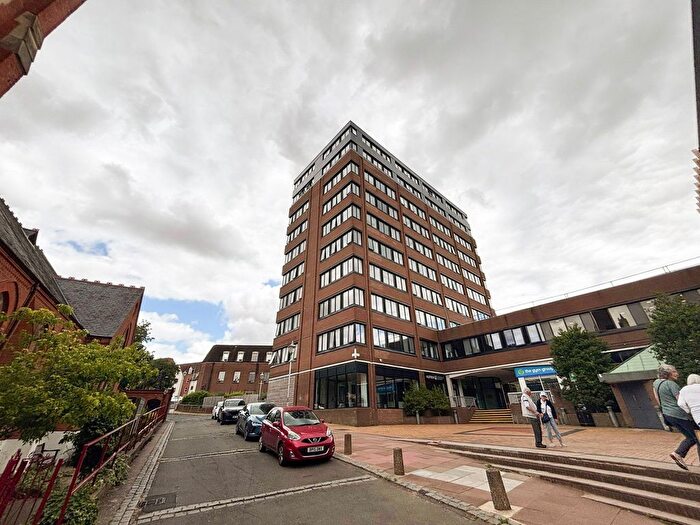 2 Bedroom Flat To Rent In Knights House The Parade, Sutton Coldfield, B72