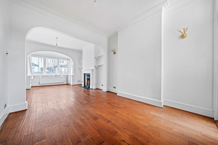 3 Bedroom End Of Terrace House For Sale In Cowper Gardens, South Wallington, SM6