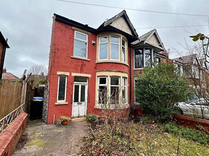3 Bedroom Semi Detached House For Sale In Poulton Road, Blackpool, FY3