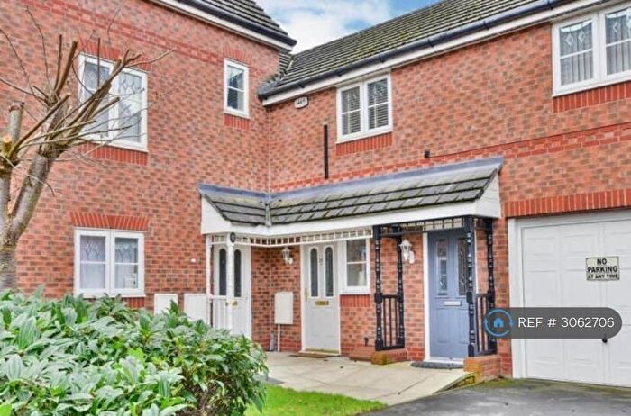 3 Bedroom Terraced House To Rent In Lawnhurst Avenue, Manchester, M23