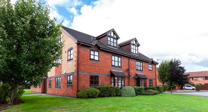 2 Bedroom Flat For Sale In Flat J, Oakwood Close, Blackpool, FY4