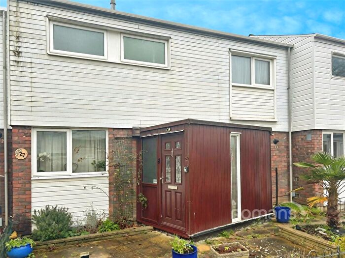 3 Bedroom Terraced House For Sale In Bracklesham Close, Farnborough, Hampshire, GU14