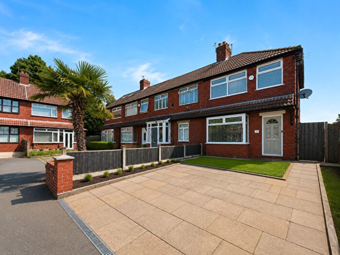 2 Bedroom End Of Terrace House To Rent In Eastfield Avenue, Middleton, M24