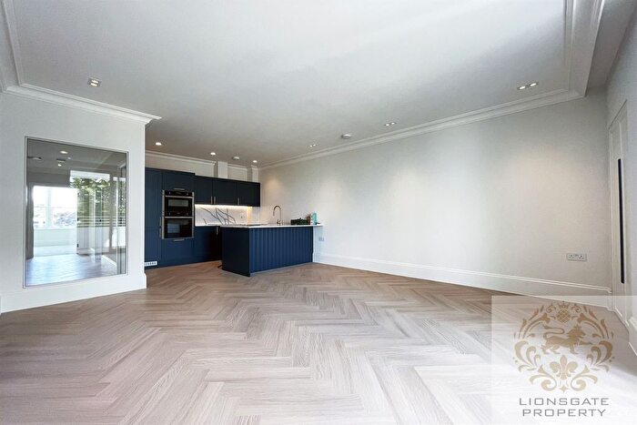 2 Bedroom Flat To Rent In The Rosemont, Rosemont Road, W3