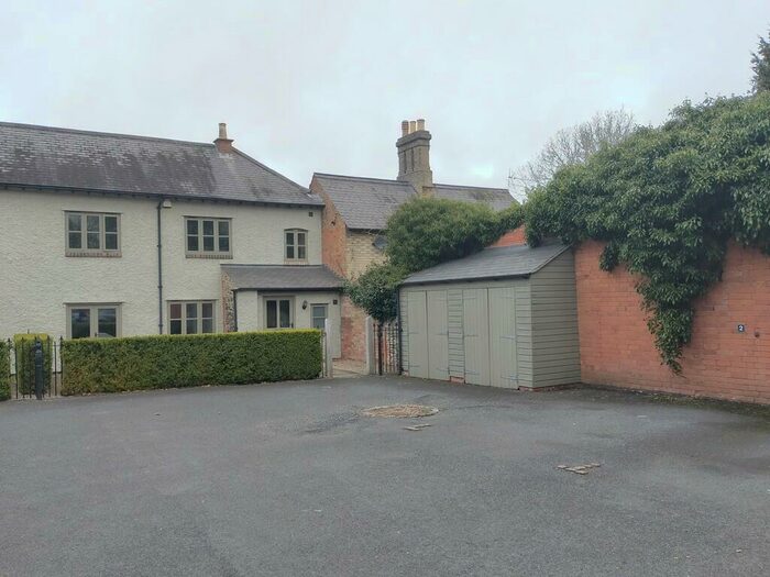 2 Bedroom Mews To Rent In Garats Hay, Woodhouse, LE12