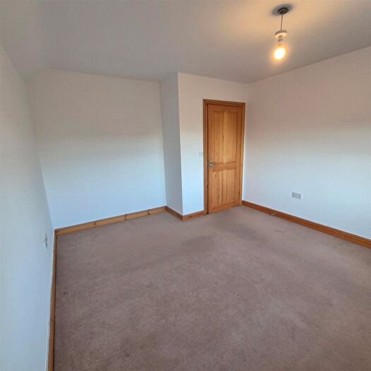 1 Bedroom Flat For Sale In Hornbeam Road, Guildford, Surrey, GU1