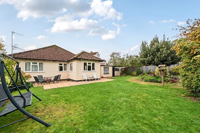 3 Bedroom Bungalow For Sale In Haytor Park, Stoke Bishop, Bristol, BS9