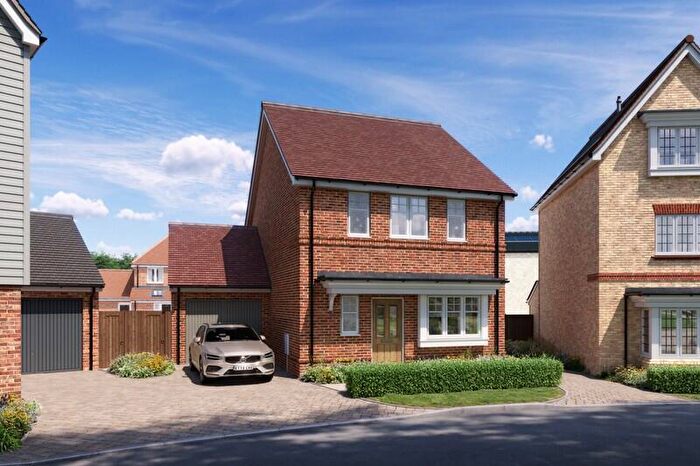3 Bedroom Detached House For Sale In Hitches Lane, Crookham Village, Fleet, GU51