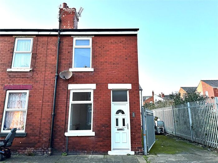 2 Bedroom Apartment To Rent In Laburnum Street, Blackpool, Lancashire, FY3