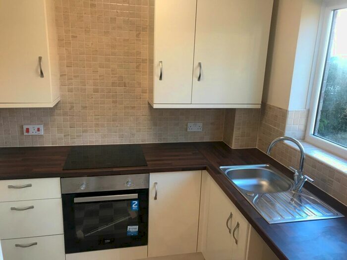 1 Bedroom Flat To Rent In Godmanston Close, Poole, BH17