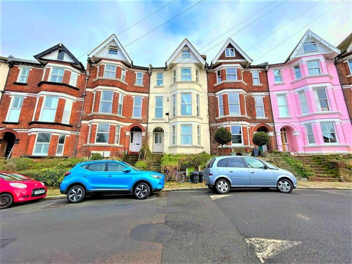 1 Bedroom Flat To Rent In Milward Crescent, Hastings, TN34