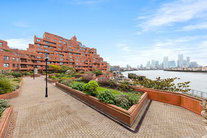 1 Bedroom Flat For Sale In The Highway, London, E1W