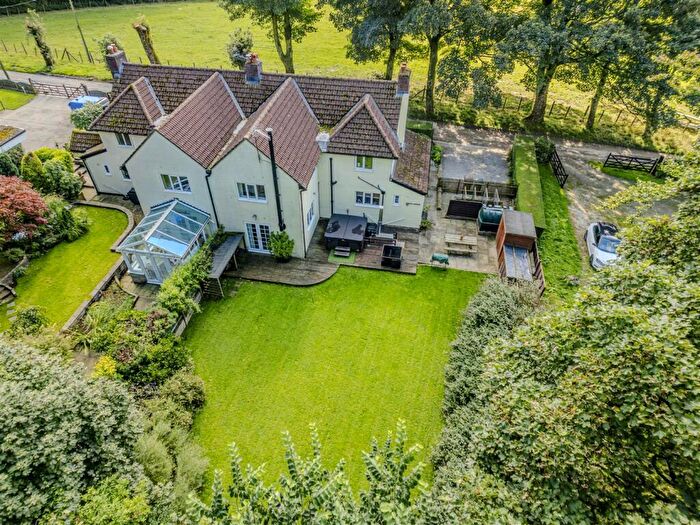 4 Bedroom Semi-Detached House For Sale In Brook House Drive, Buxton, Derbyshire, SK17