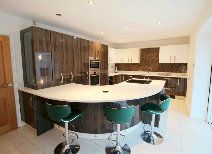 4 Bedroom Property For Sale In Old Boars Hill, Oxford, OX1