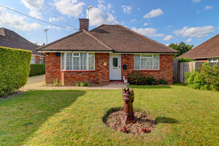 2 Bedroom Bungalow For Sale In Orchard Way, Holmer Green, High Wycombe, Buckinghamshire, HP15