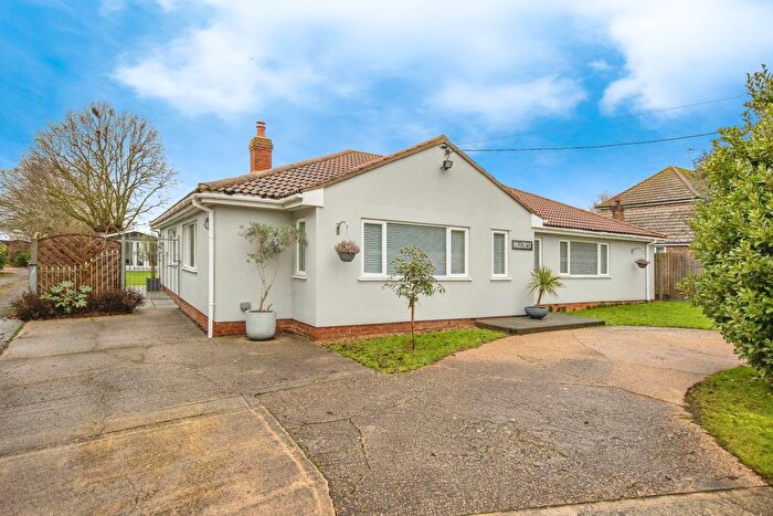 4 Bedroom Bungalow For Sale In Layer Breton Hill, Colchester, CO2