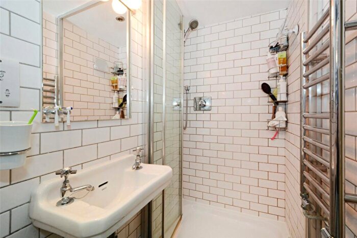 2 Bedroom Flat To Rent In Barnsbury Road, Barnsbury, N1