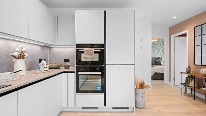 3 Bedroom Flat For Sale In Pegler Square, London, SE3
