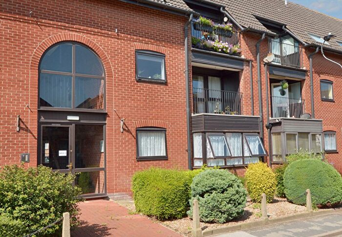 1 Bedroom Flat For Sale In Northgate Court, Louth, LN11