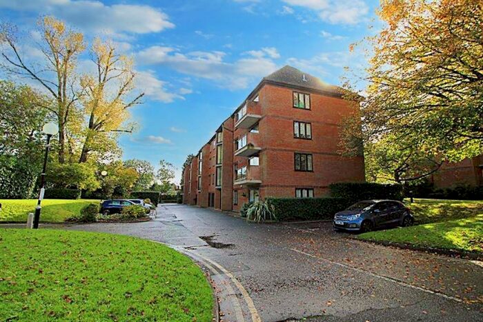 1 Bedroom Flat To Rent In Winslow Close, Eastcote, HA5