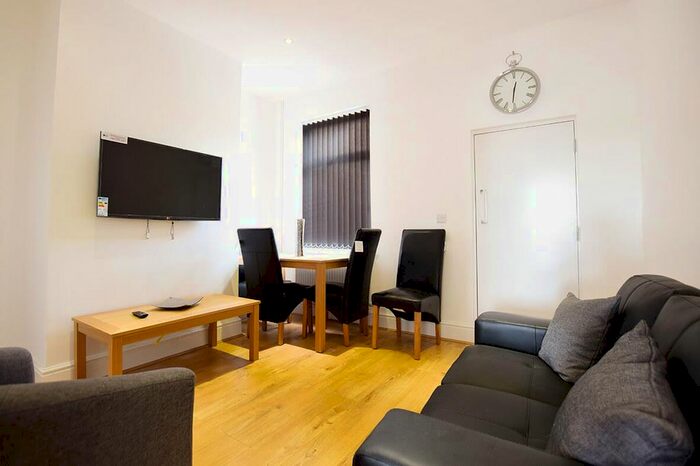 3 Bedroom Property To Rent In Leek Road, Stoke-On-Trent ST4