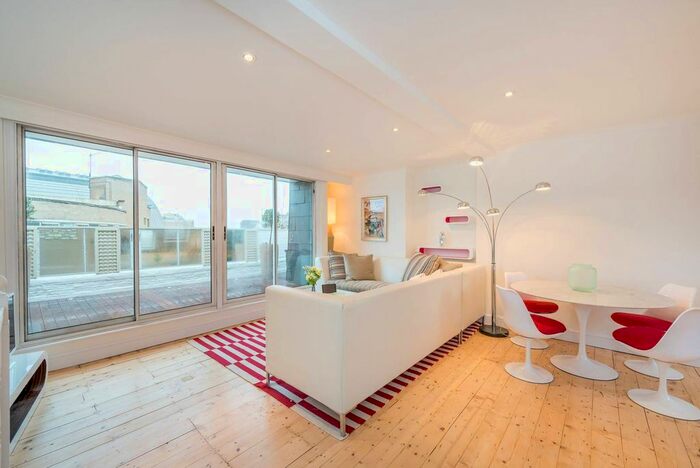 2 Bedroom Flat To Rent In Maclise Road, Brook Green, London, W14