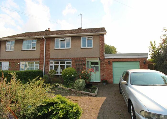 3 Bedroom Semi-Detached House For Sale In Fullwell Road, Bozeat, NN29