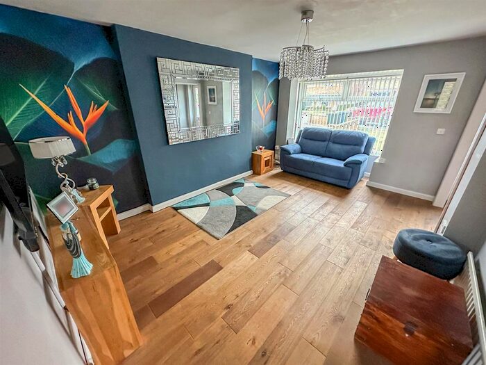 3 Bedroom Semi-Detached House For Sale In Ripon Road, Brotton, Saltburn-By-The-Sea, TS12