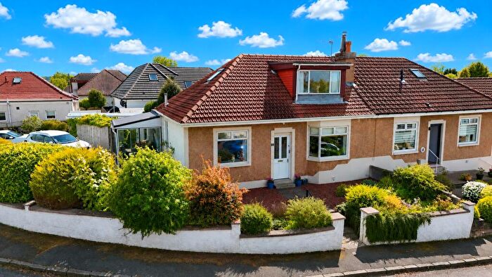 3 Bedroom Semi-Detached Bungalow For Sale In Dunlop Crescent, Bothwell, Glasgow, G71