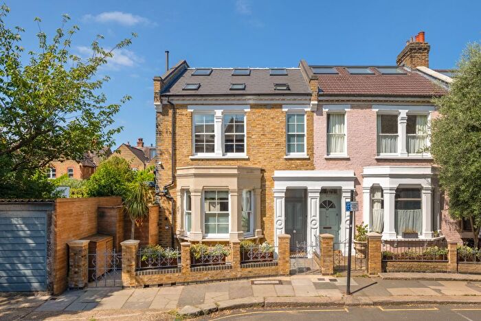 5 Bedroom Property For Sale In Duke Road, Chiswick, London, W4
