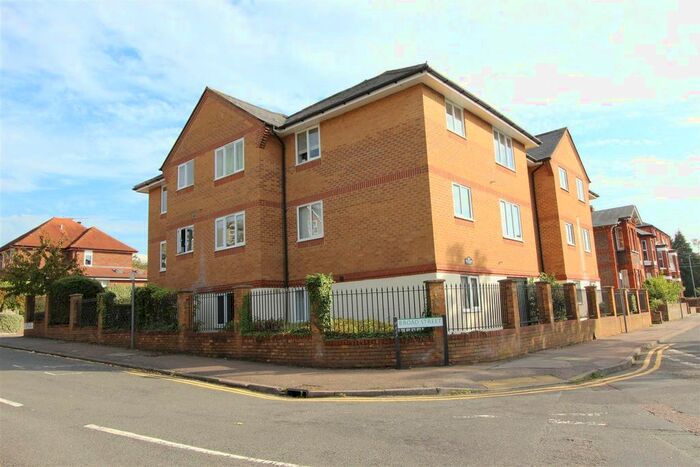 1 Bedroom Flat To Rent In Alexandra Road, Hemel Hempstead, Hertfordshire, HP2