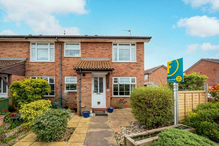 1 Bedroom Maisonette To Rent In Somertons Close, Guildford, , Guildford, GU2