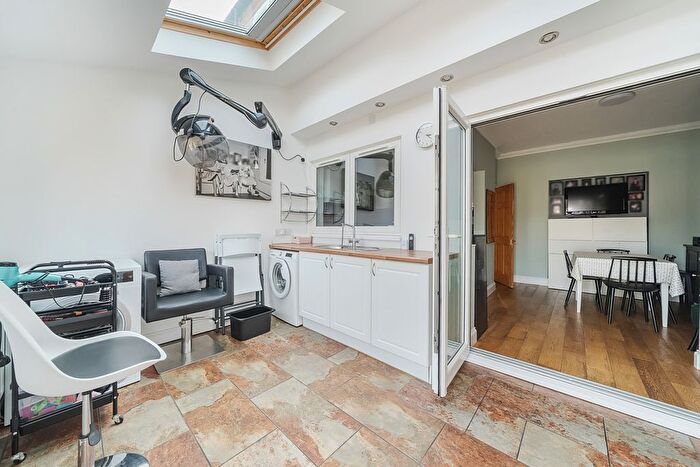 3 Bedroom End Terrace House For Sale In Derwent Road, London, W5