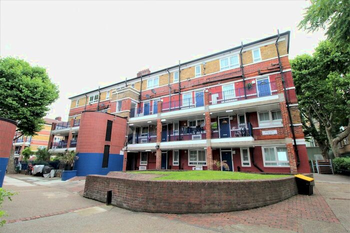 4 Bedroom Flat To Rent In Meakin Estate, Rothsay Street, London, SE1