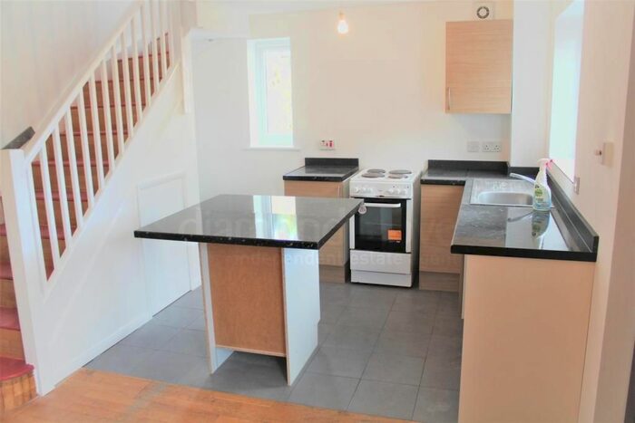 1 Bedroom Terraced House To Rent In Crestwood Way, Hounslow, TW4