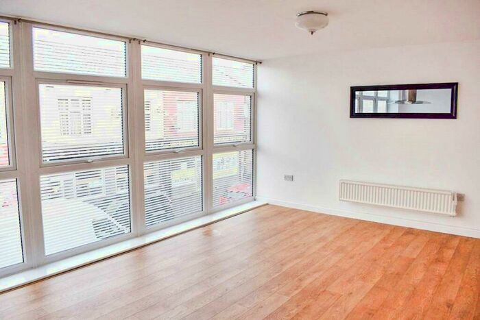 1 Bedroom Flat To Rent In Liverpool Road, Eccles, M30