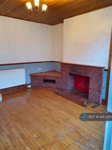 3 Bedroom Terraced House To Rent In Essex Street, Rugby, CV21
