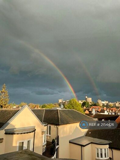 4 Bedroom Flat To Rent In St. John's Square, Eton, Windsor, SL4