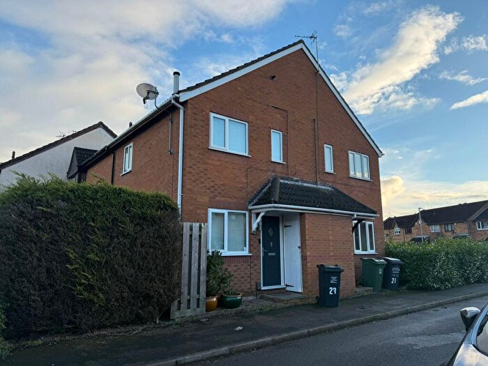 1 Bedroom Semi Detached House For Sale In Stanford Hill, Loughborough, LE11