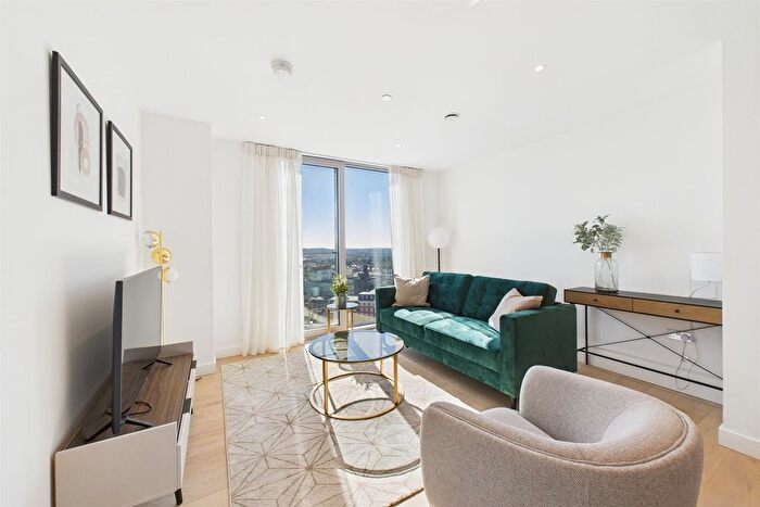 1 Bedroom Flat To Rent In The Clarendon, Watford, WD17