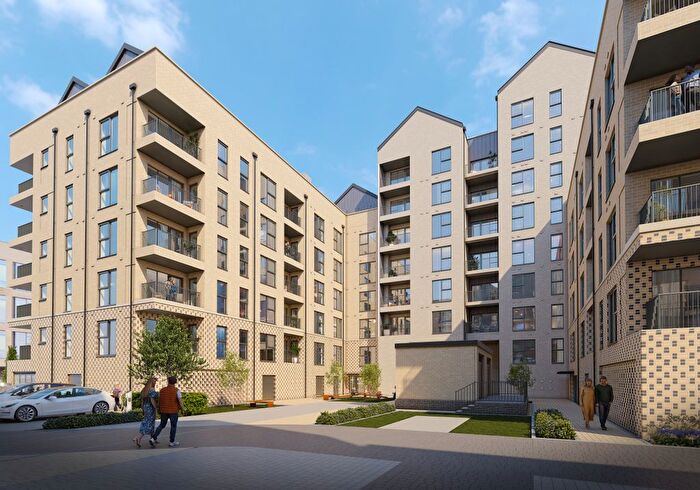 3 Bedroom Flat For Sale In Ham Road, Shoreham-By-Sea, BN43