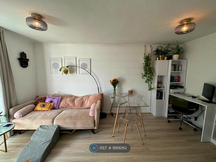 1 Bedroom Flat To Rent In De Beauvoir Estate, London, N1