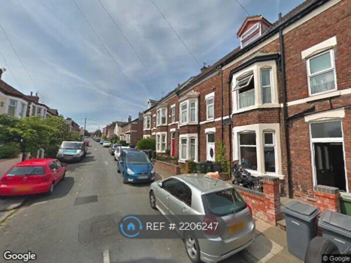 3 Bedroom Flat To Rent In New Brighton, Wirral, CH45
