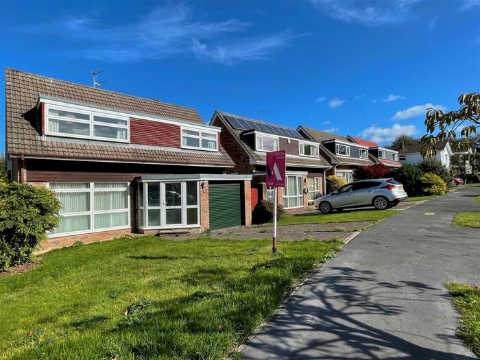 4 Bedroom Detached House To Rent In Ridgehill, Henleaze, Bristol, BS9